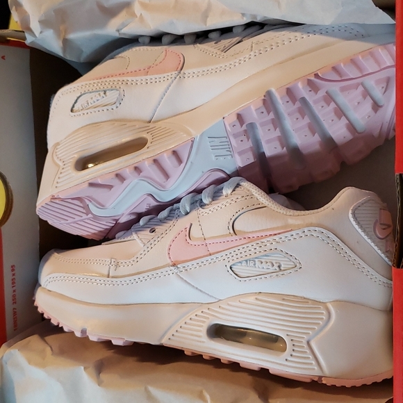 Nike Other - NIKE Air Max Girls Sneakers